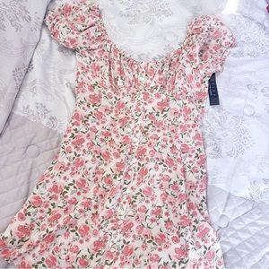 Floral dress 🩷